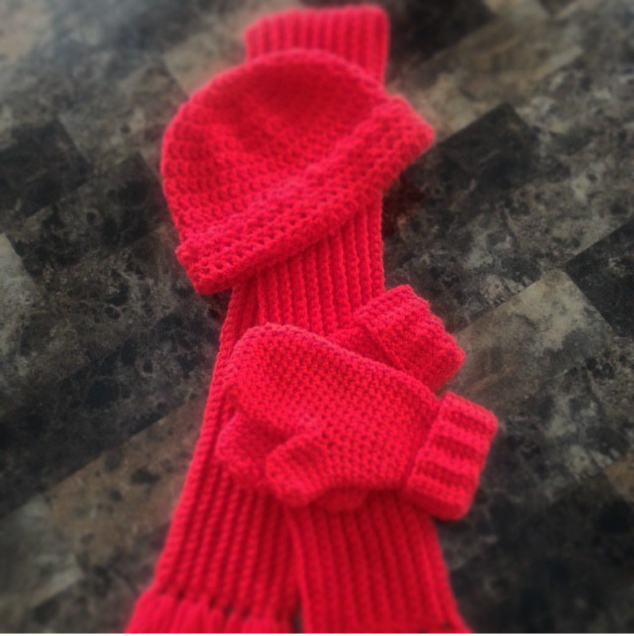 Child’s Hat, Scarf & Mitten Set
