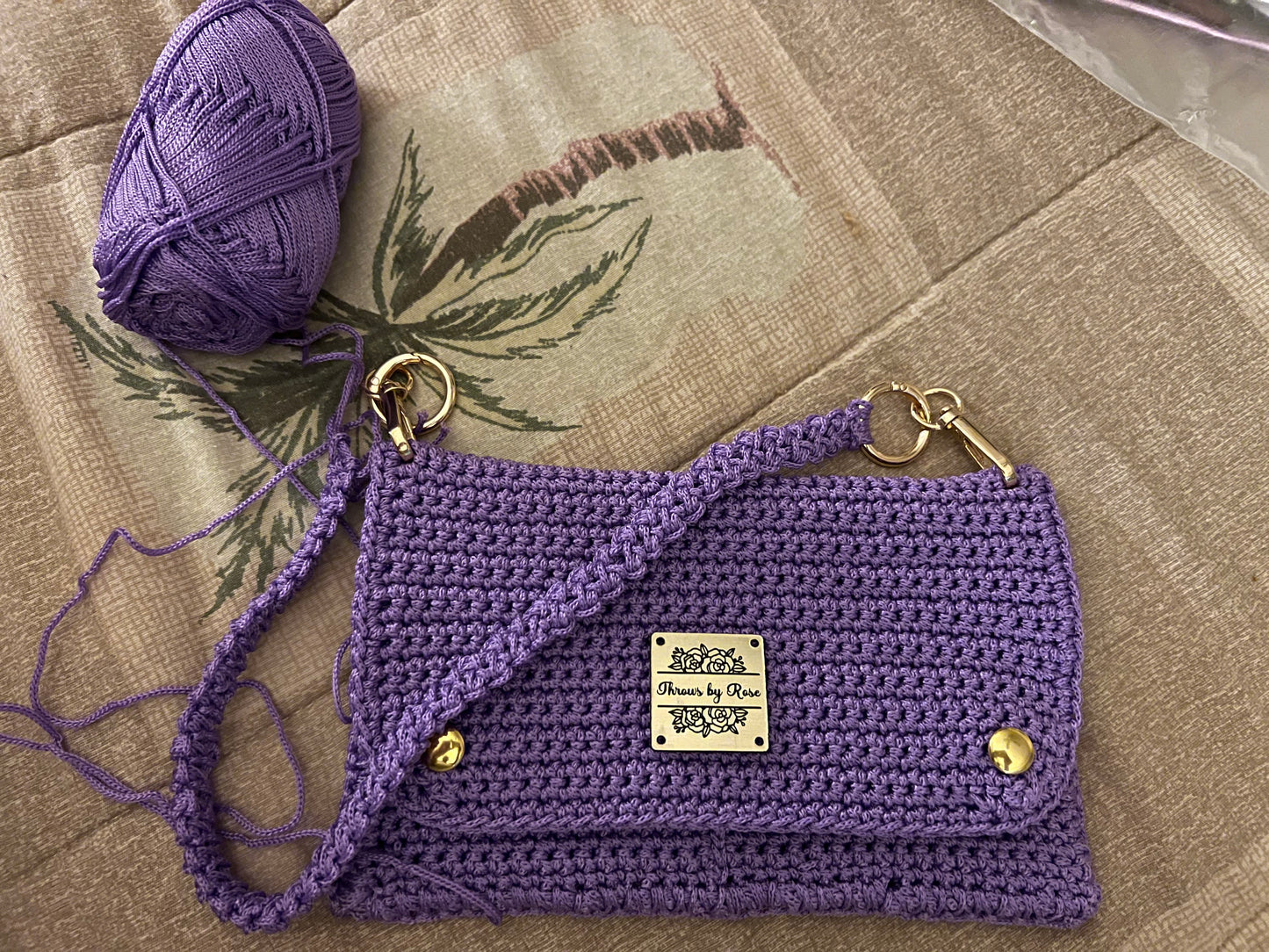 Crocheted Crossbody wallet